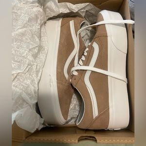 BRAND NEW Old Skool Stackform Vans